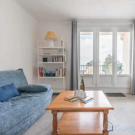 L'amiral -500m Des Carrés- Parking *