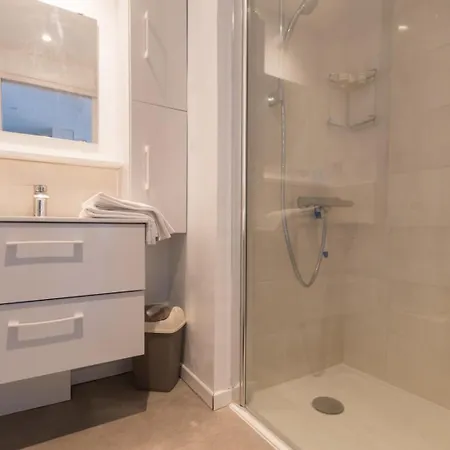 Apartment L'amiral -500m Des Carres- Parking