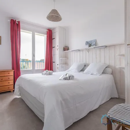 Apartment L'amiral -500m Des Carres- Parking *